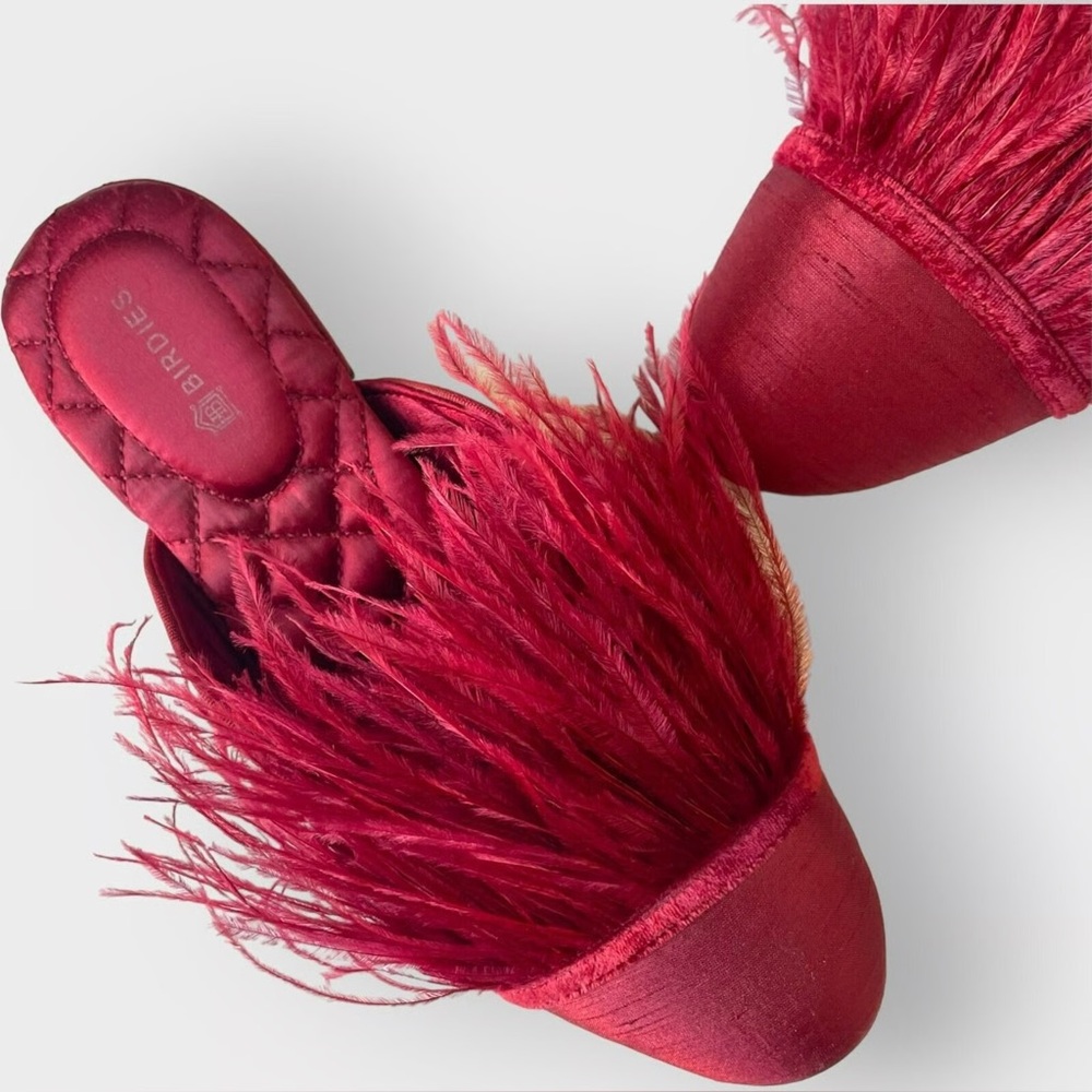 BIRDIES The Lovebird Feather Trim Mule Merlot sz 8.5